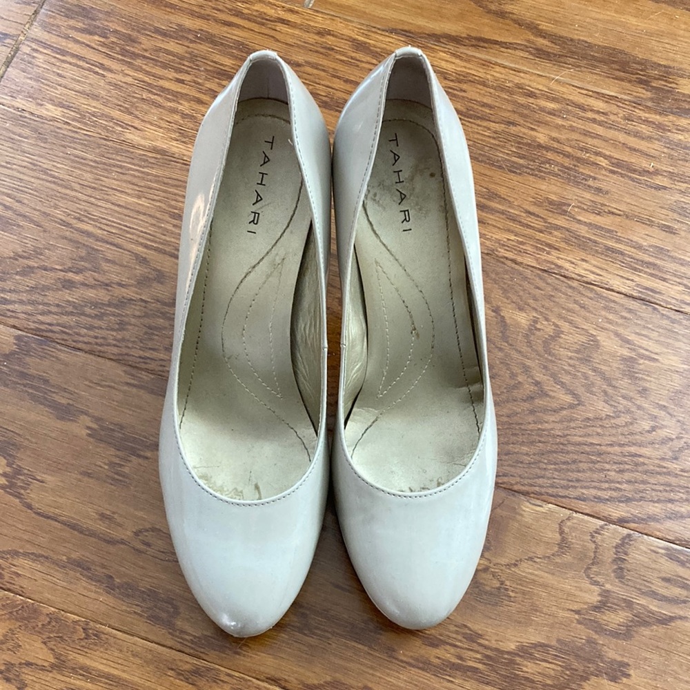 Tahari Carol Nude Patent Leather Rounded Toe High Heel